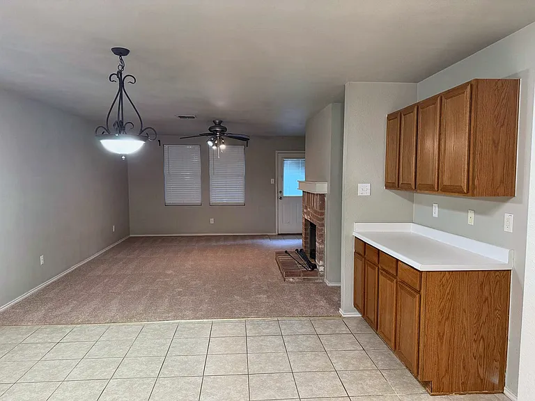 12671 Drexel St — Photo 7