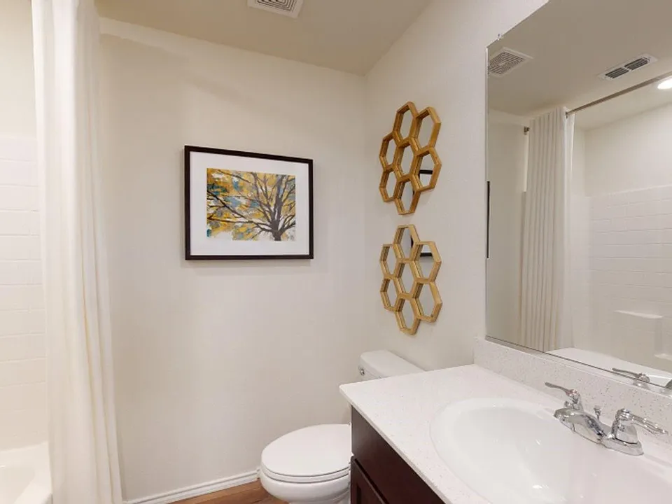 1208 Wildflower St