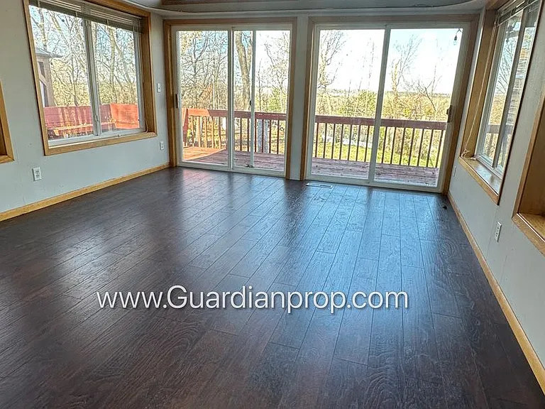 3304 Skyview Dr — Photo 11