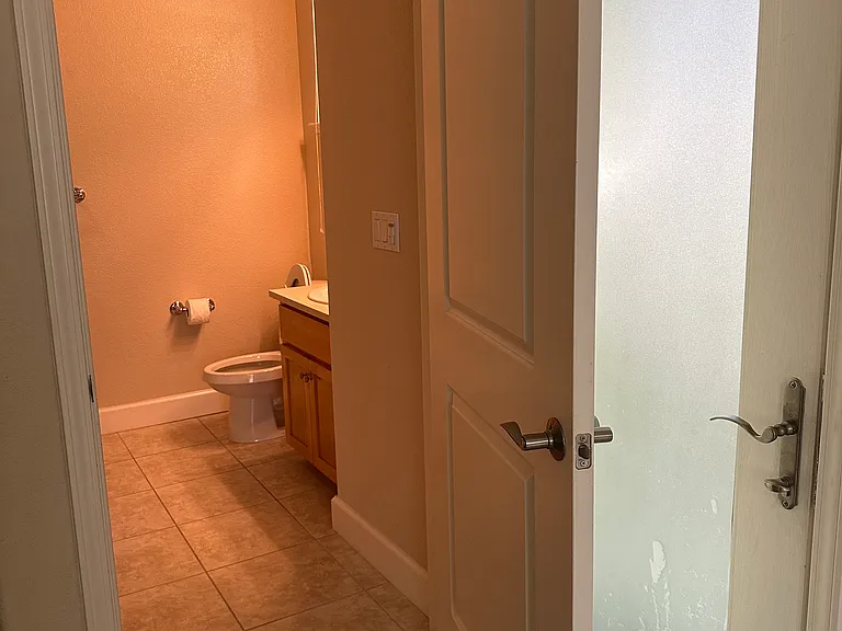 216 Hockney Ave — Photo 18