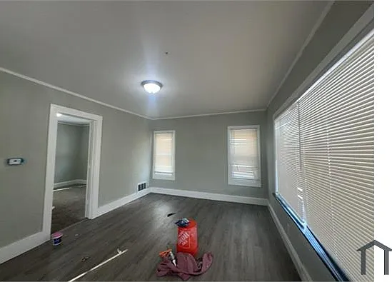 15011 Fairfield St — Photo 16