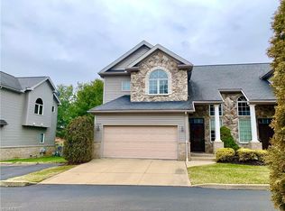3204 Greystone Village Dr #21, Akron, OH 44319