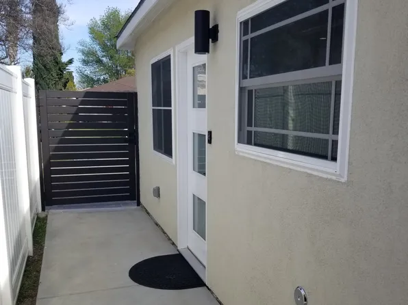 8999 Gladbeck Ave, Northridge, CA 91324