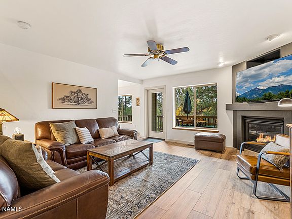 4th image of 6048 E Mountain Oaks Dr
