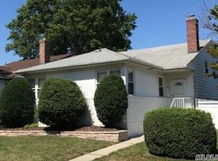 20941 30th Ave, Flushing, NY 11360
