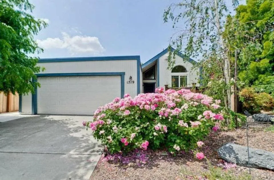 Building Photo - 1719 Silver Glen Ct