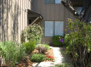 6 McIntosh Ct, Novato, CA 94949