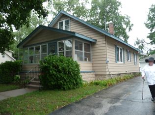 136 Guild St NE, Grand Rapids, MI 49505