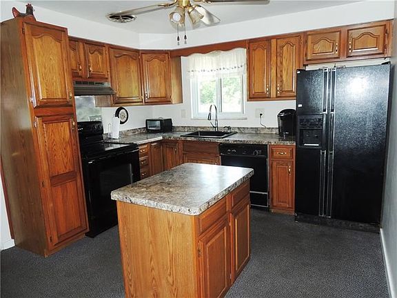 5th image of 1281 Beagle Dr