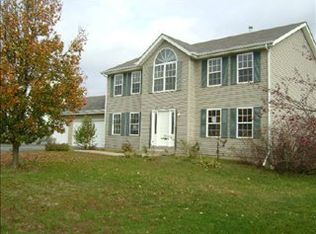 10961 Meadowsweet Ln, Roscoe, IL 61073