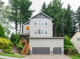 9801 SE Nicholas Dr, Happy Valley, OR 97086