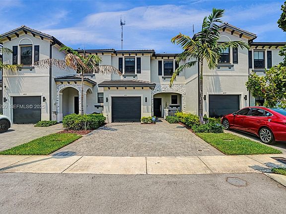 2nd image of 411 NW 204th St