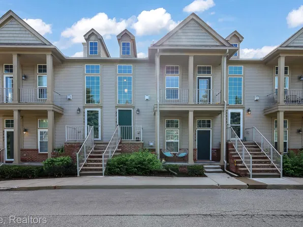 3715 W Madison Ave, Lake Orion, MI 48359