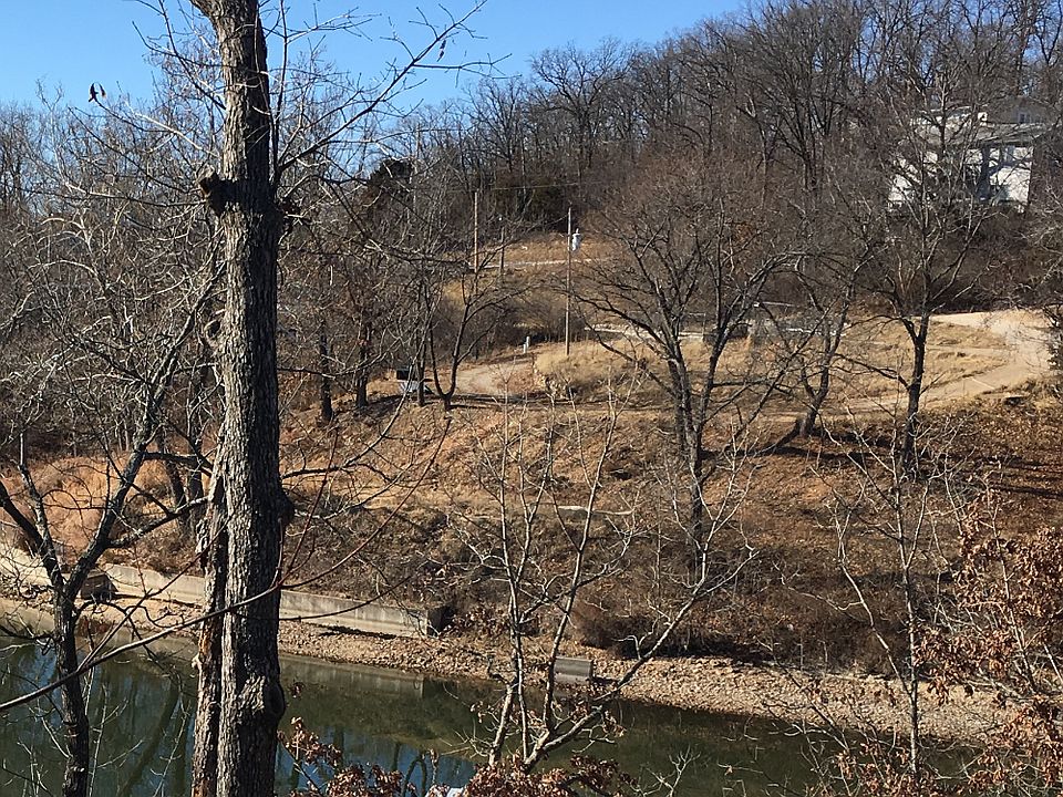 1st image of Ryans Cir