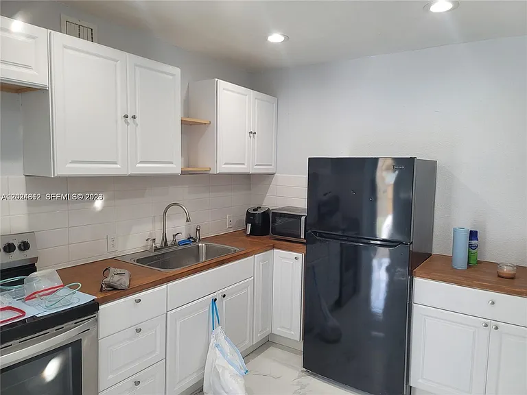 22300 SW 117th Ave #4 — Photo 7