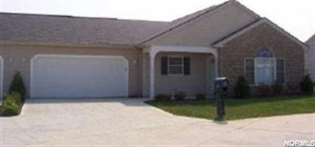 1st image of 133 Carriage Ct