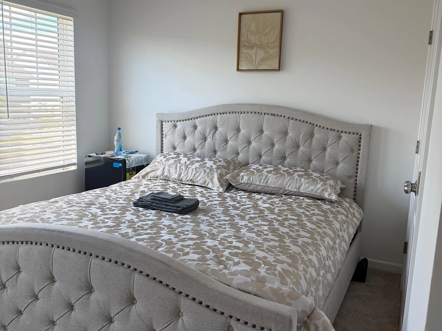2 bed, 1.5 bath, 2900 sqft, $1,364 — Photo 1