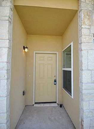 5th image of 20801 Muirfield Bend Cv Unit B
