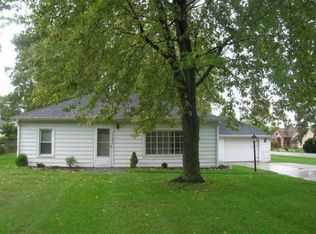 13486 N Fenton Rd, Fenton, MI 48430