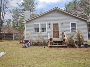 5 Matthews Rd, Southwick, MA 01077