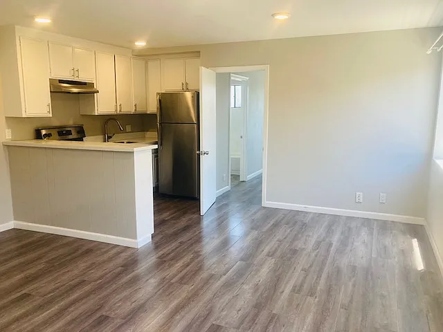 829 N Bunker Hill Ave #B — Photo 6