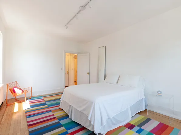 76-66 Austin Street image 12 of 26