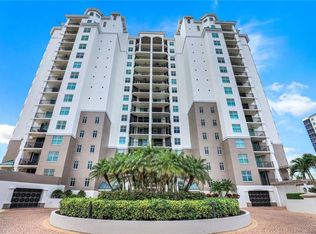 445 Cove Tower Dr APT 403, Naples, FL 34110