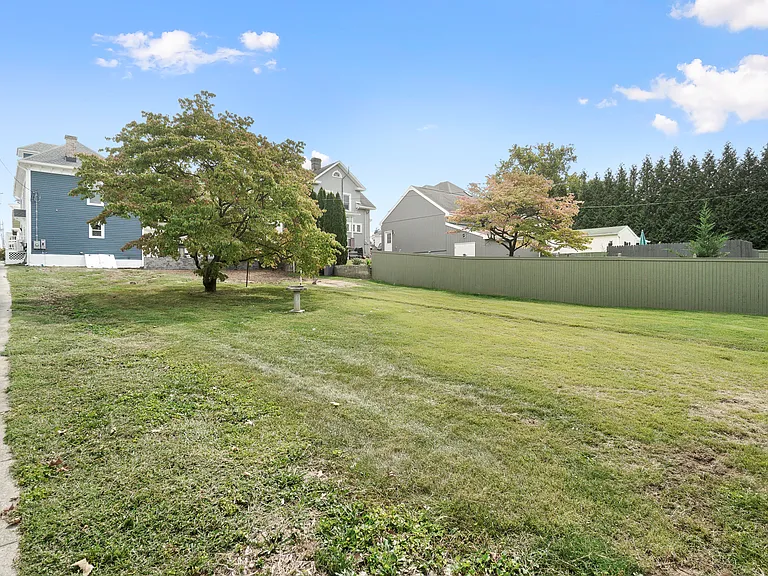 110 N Antietam St — Photo 11