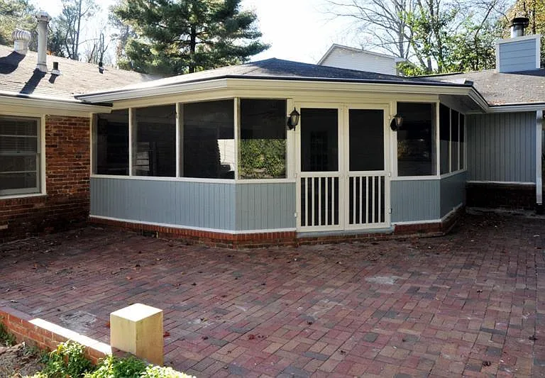 1278 Fairhill Ln NE — Photo 25