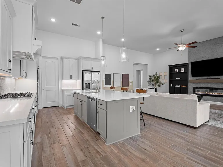 28096 Woodland Bend Way — Photo 34