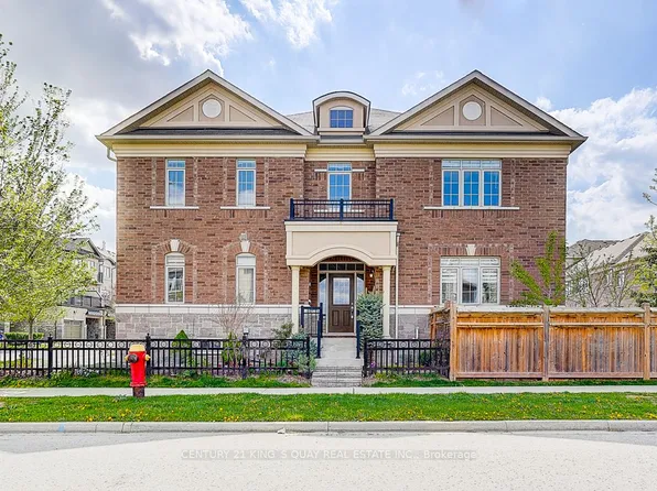 6 Ruffle Ln, Richmond Hill, ON L4E 0W3