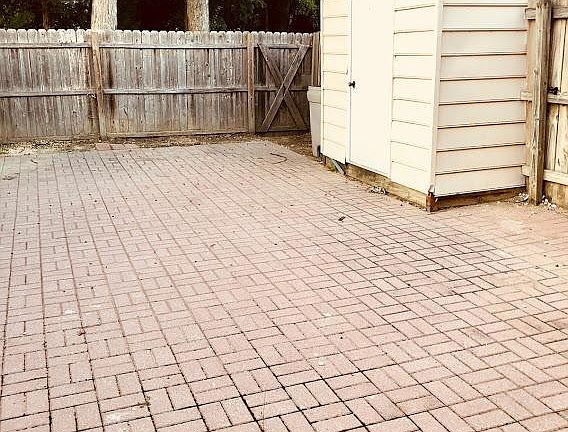 4th image of 9618 Greenmeadow Cir