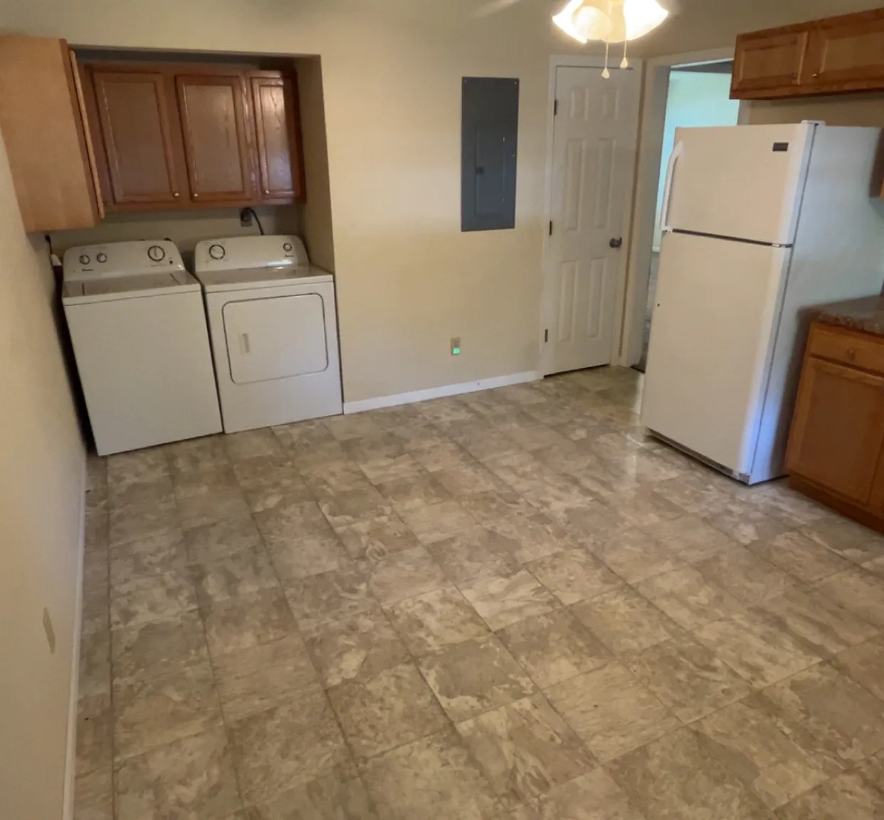 2 bed, $825 — Photo 3