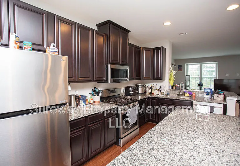 172 Fela Dr — Photo 12