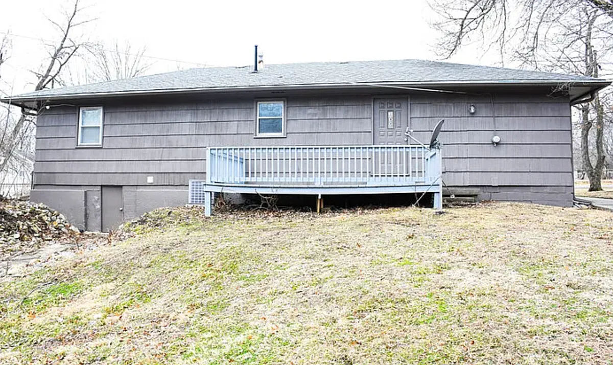 Building Photo - 7917 Ditzler Ave