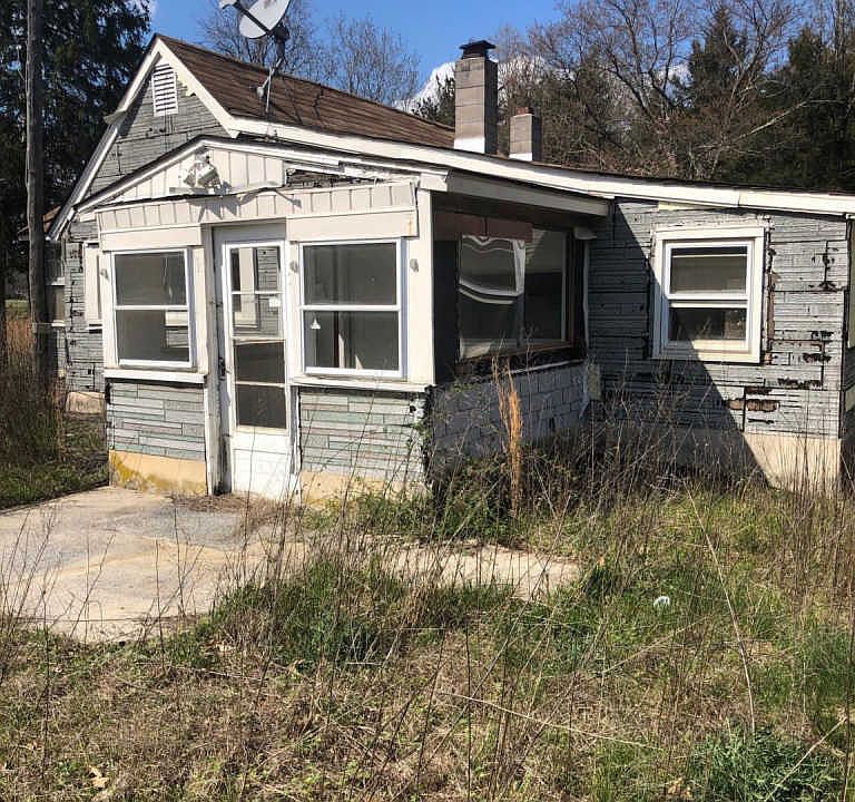 2nd image of 28 Mendes Ave