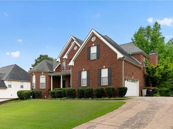 3273 Thornecreek Dr, Douglasville, GA 30135
