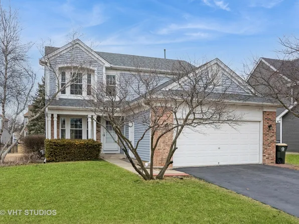 615 Arlington Ln, South Elgin, IL 60177