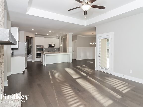 4th image of 85 Crestbrook Way