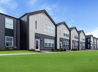 9377 S Breakwater Blvd #7-201, Oak Creek, WI 53154