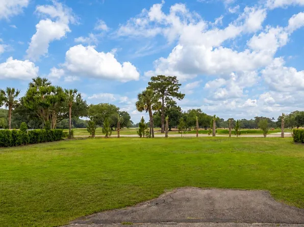 1552 Fairway Dr, Charleston, SC 29412
