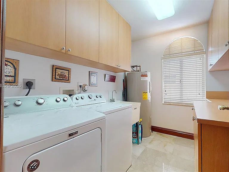 1131 Stillwater Dr — Photo 54