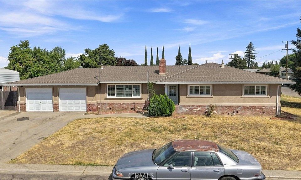 1st image of 2351 Capistrano St