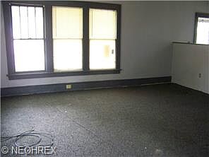 4th image of 2716 E Midlothian Blvd