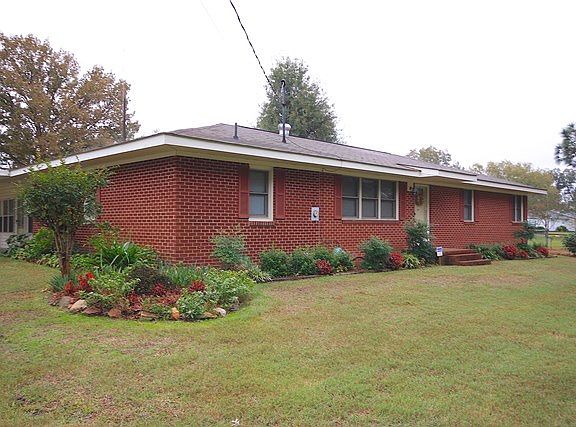 2nd image of 106 Lakeview Dr