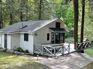 747 Frank Rd, Hamilton, NY 13346