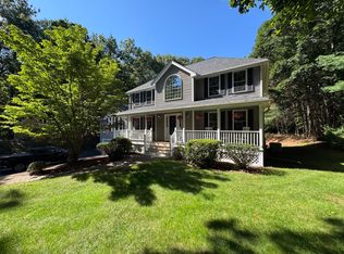 20 Emerald St, Tyngsboro, MA 01879