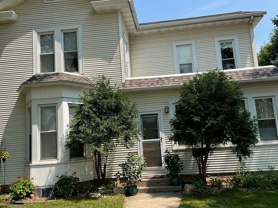 1st image of 407 1/2 Grace St