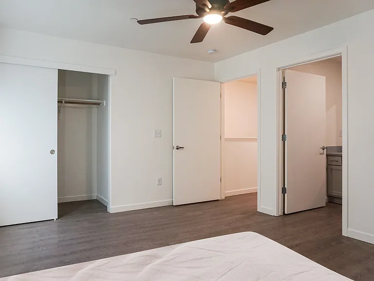 824 Nord Ave #18 — Photo 9