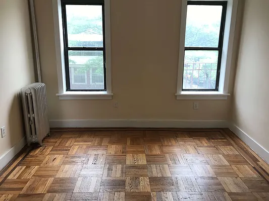 Rented by Smart NY Realty LLC | media 11